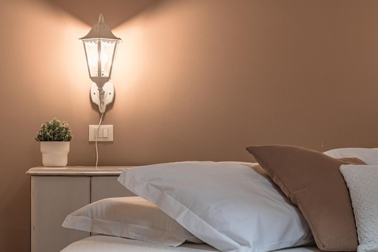 Thea - Centro Storico Bed and Breakfast Monza Exteriör bild