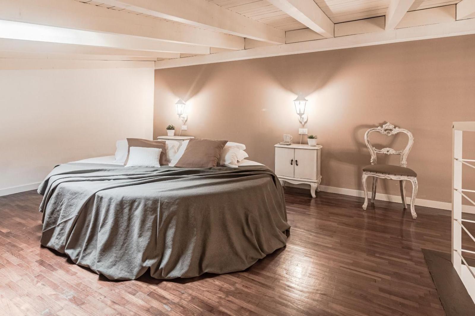 Thea - Centro Storico Bed and Breakfast Monza Exteriör bild
